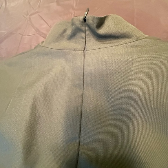 Akris Cotton/Silk Blend Olive Green V neck Shift Dress Size 10 MSRP $2960 - Picture 5 of 16